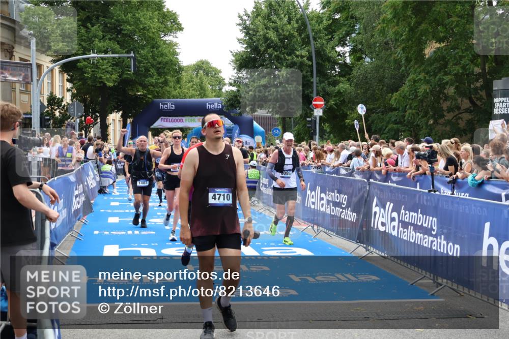 29.06.2025 - hella hamburg halbmarathon Zöllner http://msf.ph/oto/8213646 29.06.2025 11:22:15 Ziel 1483, 1513, 3179, 4710, 8095, 9369, 10174, 10622, 10808, 12859, 13573, 15423, 15436, 16190, 18245, 18256 meine-sportfotos.de