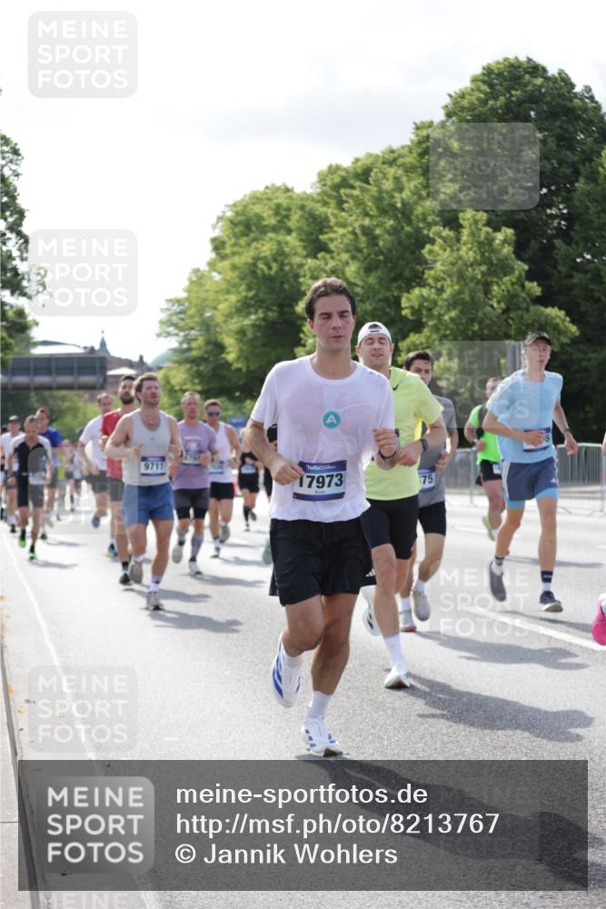 29.06.2025 - hella hamburg halbmarathon Jannik Wohlers http://msf.ph/oto/8213767 29.06.2025 09:49:41 Lombardsbrücke 1615, 1675, 1800, 1803, 2415, 3332, 3530, 4528, 5248, 5409, 6123, 6682, 6704, 7495, 7774, 8629, 8925, 9294, 9302, 9711, 9979, 10894, 12327, 12540, 12554, 12895, 13457, 14560, 14691, 15225, 15336, 15351, 15435, 15521, 16648, 17125, 17177, 17214, 17215, 17620, 17971, 17973, 18149, 18173, 18275, 18276, 18412, 18464, 18529, 18734, 19090 meine-sportfotos.de