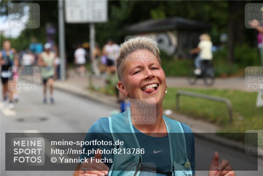 29.06.2025 - hella hamburg halbmarathon Yannick Fuchs http://msf.ph/oto/8213786 29.06.2025 11:23:23 20KM 1025, 1890, 2588, 3430, 3708, 3752, 3753, 4314, 4580, 5406, 5437, 5561, 5658, 5965, 6103, 6570, 6746, 6787, 8187, 8717, 8855, 9780, 10336, 10826, 10921, 11168, 11245, 11984, 12073, 12326, 13045, 13842, 14000, 14099, 14610, 14611, 14649, 15409, 15739, 15847, 15853, 16115, 18369, 18860, 19156 meine-sportfotos.de