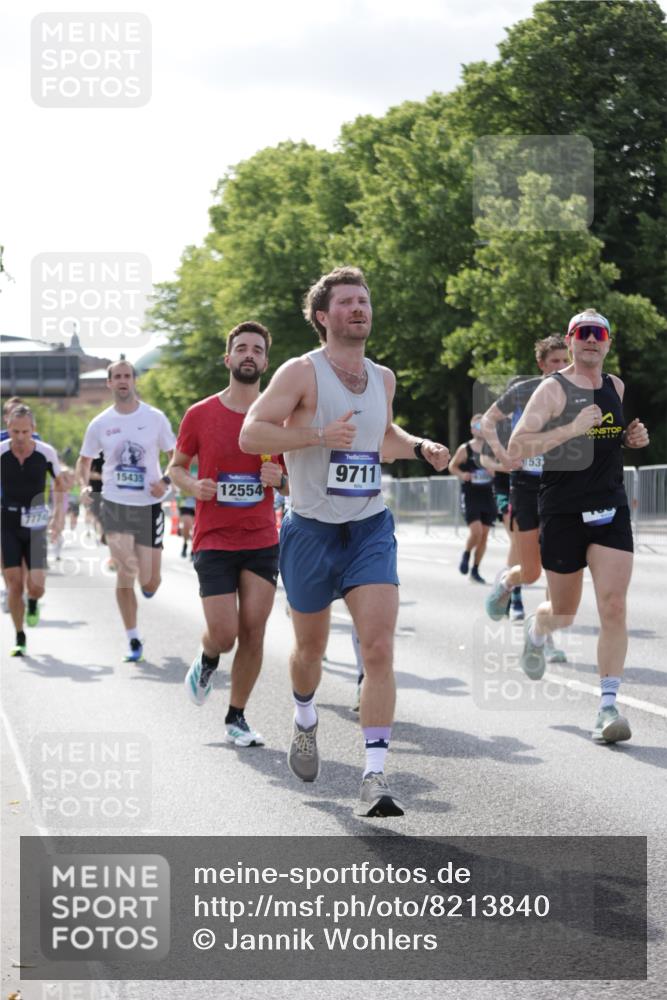 29.06.2025 - hella hamburg halbmarathon Jannik Wohlers http://msf.ph/oto/8213840 29.06.2025 09:49:43 Lombardsbrücke 1615, 1675, 1800, 1803, 2415, 3332, 3530, 5248, 5409, 5436, 6123, 6682, 6704, 7495, 7774, 8629, 8925, 9294, 9302, 9711, 9979, 10894, 11767, 12292, 12327, 12540, 12554, 12895, 13457, 14560, 14691, 15225, 15336, 15351, 15435, 15521, 16648, 17125, 17177, 17620, 17971, 17973, 18149, 18173, 18275, 18276, 18464, 18529, 18734, 19229 meine-sportfotos.de