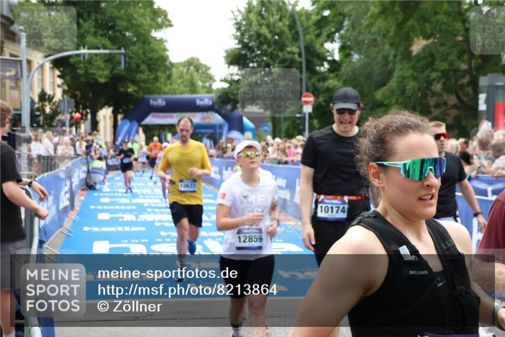29.06.2025 - hella hamburg halbmarathon Zöllner http://msf.ph/oto/8213864 29.06.2025 11:22:21 Ziel 5369, 9204, 9981, 10622, 10808, 14332, 15473, 16190, 16191, 16704, 18381 meine-sportfotos.de