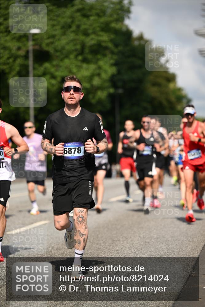 29.06.2025 - hella hamburg halbmarathon Dr. Thomas Lammeyer http://msf.ph/oto/8214024 29.06.2025 09:49:10 Kennedybrücke 57, 1686, 1707, 1894, 4463, 5187, 5550, 6878, 7055, 7186, 7880, 7965, 8062, 9345, 10484, 10876, 11120 meine-sportfotos.de