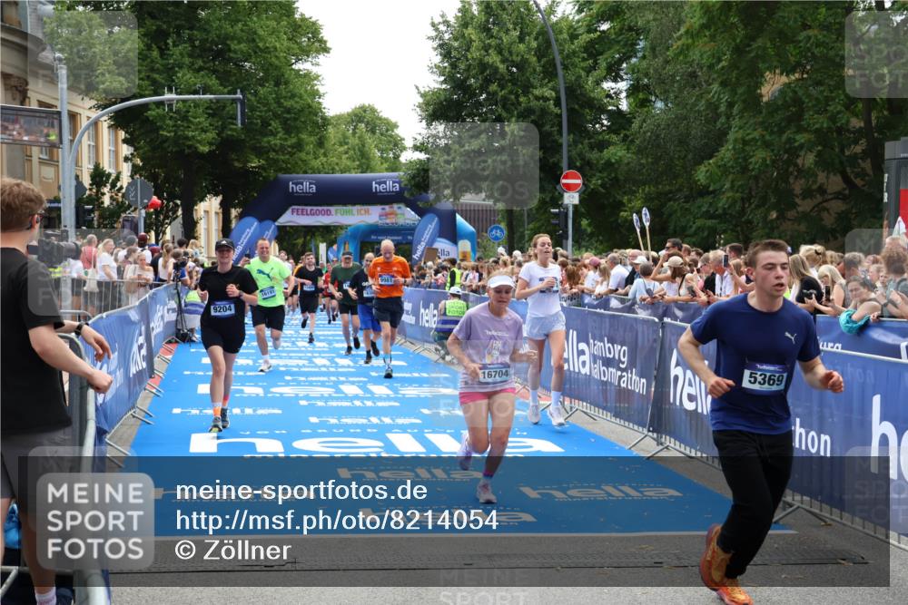 29.06.2025 - hella hamburg halbmarathon Zöllner http://msf.ph/oto/8214054 29.06.2025 11:22:25 Ziel 2064, 5369, 9204, 9981, 10880, 12598, 13400, 14332, 15473, 16191, 16704, 18381, 18843 meine-sportfotos.de