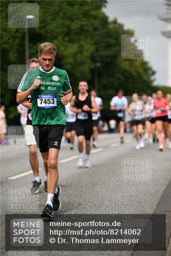 29.06.2025 - hella hamburg halbmarathon Dr. Thomas Lammeyer http://msf.ph/oto/8214062 29.06.2025 10:12:45 Kennedybrücke 1147, 1188, 2190, 2427, 2978, 4859, 5100, 5885, 6590, 6674, 6918, 7198, 7348, 7453, 9457, 9616, 9718, 9823, 9966, 10092, 10609, 10857 meine-sportfotos.de