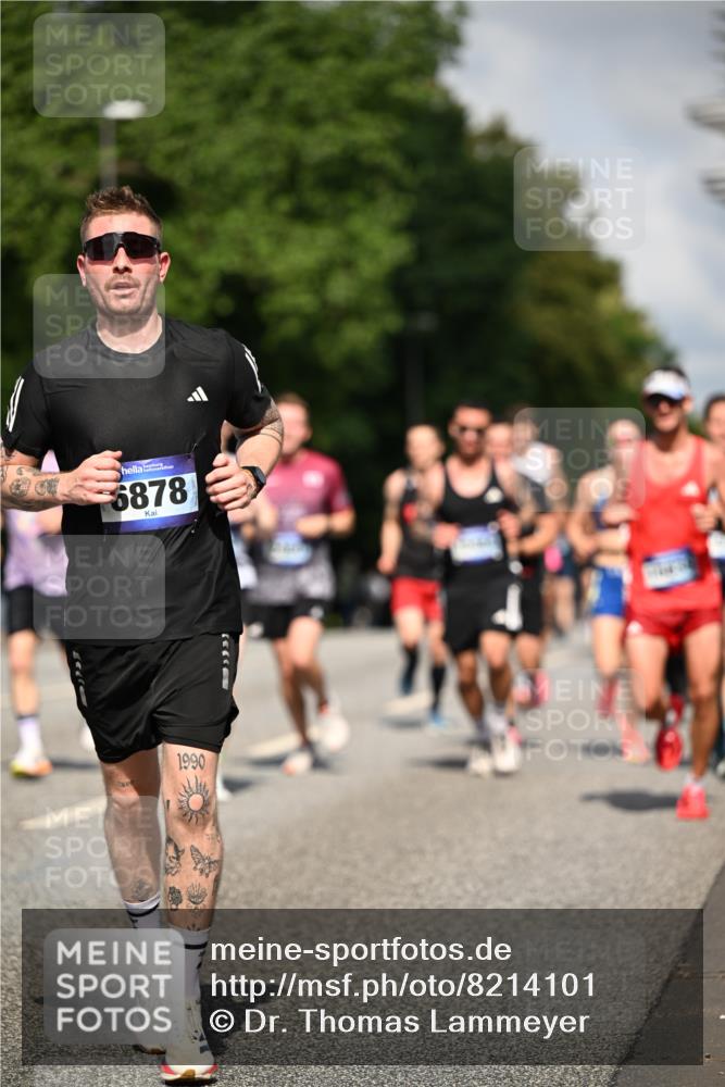 29.06.2025 - hella hamburg halbmarathon Dr. Thomas Lammeyer http://msf.ph/oto/8214101 29.06.2025 09:49:11 Kennedybrücke 57, 1686, 1707, 1894, 4463, 4812, 5187, 5550, 6878, 7055, 7186, 7880, 7965, 8062, 9345, 10484, 10876, 11120 meine-sportfotos.de