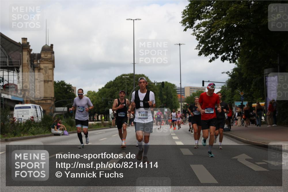 29.06.2025 - hella hamburg halbmarathon Yannick Fuchs http://msf.ph/oto/8214114 29.06.2025 10:32:37 20KM 1505, 3480, 7152, 7154, 7229, 7743, 8002, 8571, 9171, 9643, 9944, 10793, 10922, 11106, 11952, 13595, 13900, 14274, 14992, 15303, 15382, 15888, 16698, 17726, 18193, 18276, 18277, 18529, 18584, 18723 meine-sportfotos.de