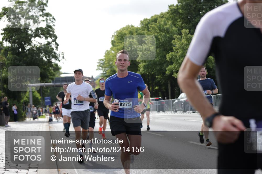 29.06.2025 - hella hamburg halbmarathon Jannik Wohlers http://msf.ph/oto/8214156 29.06.2025 09:49:47 Lombardsbrücke 1615, 1675, 1803, 2415, 3332, 3530, 4823, 5248, 5409, 5436, 6682, 6704, 7495, 7774, 8629, 9294, 9302, 9711, 9979, 10894, 11767, 12292, 12540, 12554, 12895, 13725, 14560, 14691, 14992, 15225, 15336, 15351, 15435, 15521, 16648, 17125, 17620, 17971, 17973, 18154, 18173, 18275, 18276, 18464, 18529, 19229 meine-sportfotos.de