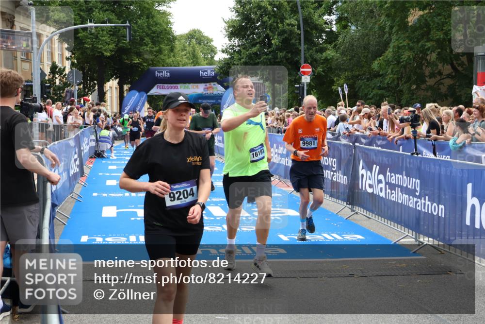 29.06.2025 - hella hamburg halbmarathon Zöllner http://msf.ph/oto/8214227 29.06.2025 11:22:28 Ziel 2064, 4869, 9532, 9981, 10880, 12598, 13400, 14332, 15256, 16191, 16896, 16918, 16927, 18381, 18843 meine-sportfotos.de