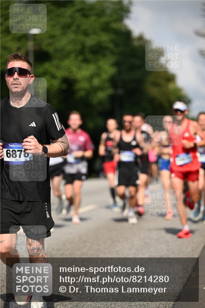 29.06.2025 - hella hamburg halbmarathon Dr. Thomas Lammeyer http://msf.ph/oto/8214280 29.06.2025 09:49:11 Kennedybrücke 57, 1686, 1707, 1894, 4463, 4812, 5187, 5550, 6878, 7055, 7186, 7880, 7965, 8062, 9345, 10484, 10876, 11120 meine-sportfotos.de
