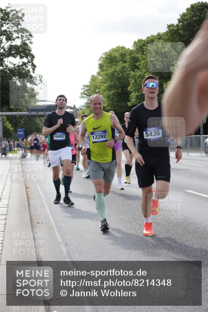 29.06.2025 - hella hamburg halbmarathon Jannik Wohlers http://msf.ph/oto/8214348 29.06.2025 09:49:50 Lombardsbrücke 1615, 1675, 1803, 2415, 2568, 3332, 4398, 4823, 5248, 5409, 5436, 5791, 5803, 6704, 7774, 8450, 8629, 9017, 9294, 9302, 9711, 9979, 10894, 11767, 12292, 12335, 12540, 12554, 12895, 13725, 14691, 14992, 15225, 15257, 15336, 15435, 15521, 16648, 17425, 17620, 17971, 17973, 18154, 18275, 18276, 18464, 19229 meine-sportfotos.de