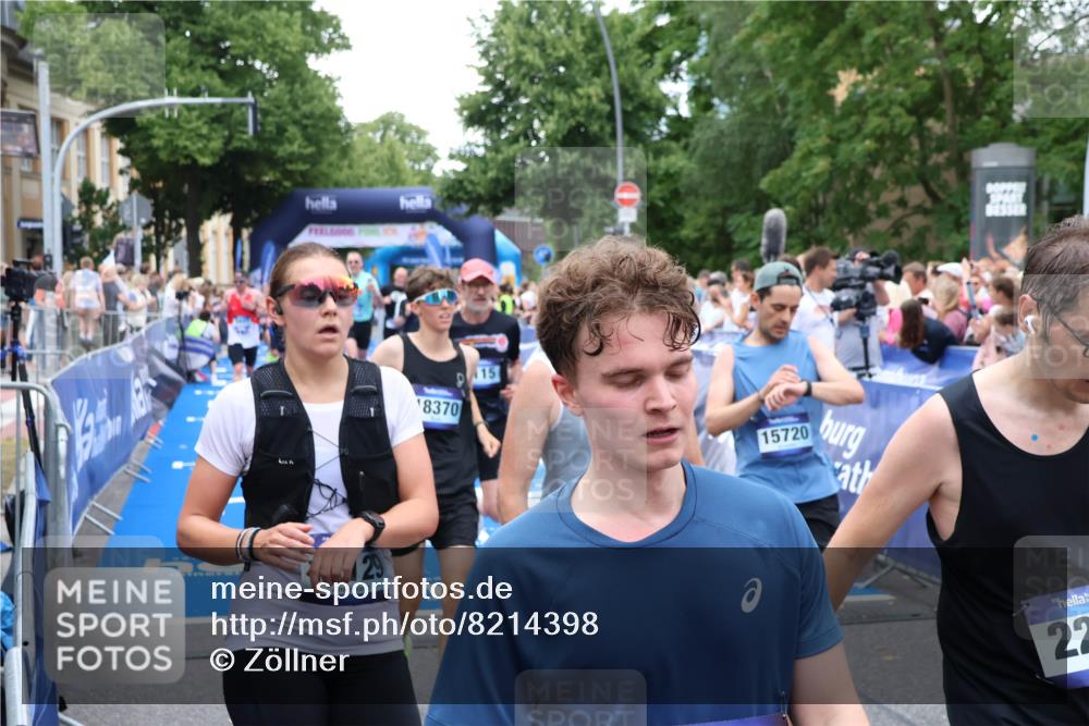 29.06.2025 - hella hamburg halbmarathon Zöllner http://msf.ph/oto/8214398 29.06.2025 10:50:55 Ziel 1466, 3654, 3947, 4839, 5018, 5115, 7052, 8205, 8572, 10750, 11551, 15395, 15643, 18182 meine-sportfotos.de