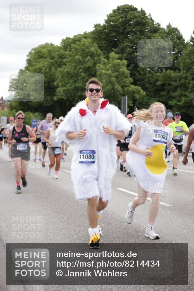 29.06.2025 - hella hamburg halbmarathon Jannik Wohlers http://msf.ph/oto/8214434 29.06.2025 11:18:42 Lombardsbrücke 1107, 3212, 3971, 4055, 4060, 4135, 4515, 4619, 4620, 4861, 4917, 4918, 5017, 5311, 5380, 5488, 6106, 6262, 6263, 6834, 6856, 7183, 7184, 7853, 8032, 9046, 9053, 9266, 9274, 9315, 9410, 9595, 9919, 10284, 11080, 11082, 11137, 11285, 11694, 12095, 12314, 12559, 12597, 12853, 12927, 13455, 14774, 16090, 16172, 16703, 16774, 16813, 16949, 17144, 19089 meine-sportfotos.de