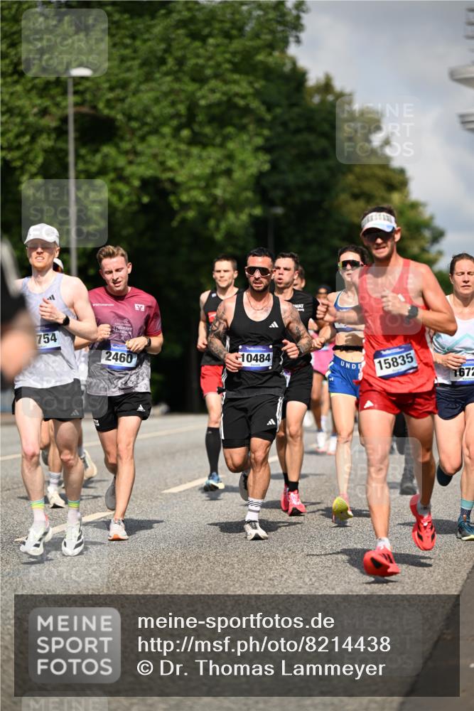 29.06.2025 - hella hamburg halbmarathon Dr. Thomas Lammeyer http://msf.ph/oto/8214438 29.06.2025 09:49:12 Kennedybrücke 57, 1686, 1707, 1894, 4463, 4812, 5187, 5550, 6495, 6878, 7055, 7186, 7880, 7965, 8062, 9345, 10484, 10876, 11120, 11199 meine-sportfotos.de