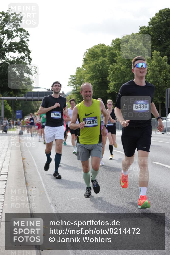 29.06.2025 - hella hamburg halbmarathon Jannik Wohlers http://msf.ph/oto/8214472 29.06.2025 09:49:50 Lombardsbrücke 1615, 1675, 1803, 2415, 2568, 3332, 4398, 4823, 5248, 5409, 5436, 5791, 5803, 6704, 7774, 8450, 8629, 9017, 9294, 9302, 9711, 9979, 10894, 11767, 12292, 12335, 12540, 12554, 12895, 13725, 14691, 14992, 15225, 15257, 15336, 15435, 15521, 16648, 17425, 17620, 17971, 17973, 18154, 18275, 18276, 18464, 19229 meine-sportfotos.de