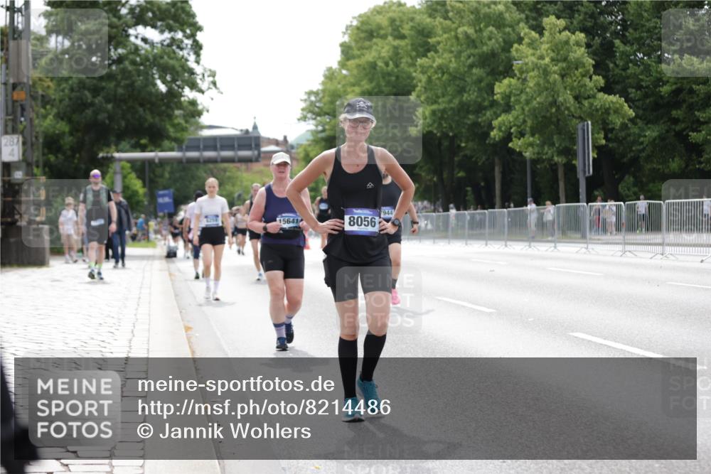 29.06.2025 - hella hamburg halbmarathon Jannik Wohlers http://msf.ph/oto/8214486 29.06.2025 10:26:52 Lombardsbrücke 1530, 2306, 2775, 5495, 5707, 5825, 6259, 7234, 7314, 7944, 8281, 9349, 10077, 11766, 14020, 14021, 15108, 15641, 17049, 17445, 18097, 18976 meine-sportfotos.de