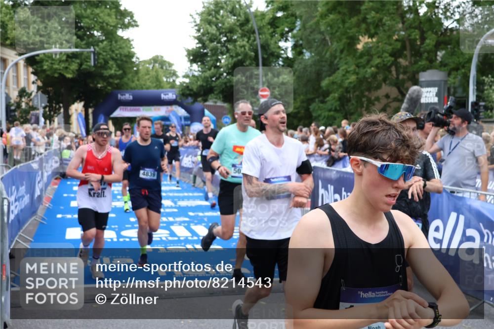 29.06.2025 - hella hamburg halbmarathon Zöllner http://msf.ph/oto/8214543 29.06.2025 10:50:58 Ziel 1466, 2207, 3654, 3947, 4839, 5018, 7052, 7369, 8205, 8572, 10215, 10750, 11551, 12778, 13687, 15362, 15395, 15643, 16285, 18182 meine-sportfotos.de