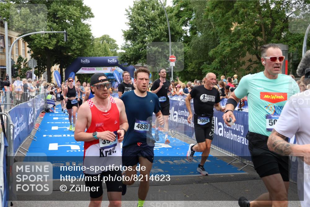 29.06.2025 - hella hamburg halbmarathon Zöllner http://msf.ph/oto/8214623 29.06.2025 10:51:00 Ziel 1466, 2207, 3654, 7052, 7369, 8205, 8572, 10215, 11551, 12778, 13687, 14125, 15362, 15395, 15643, 16285, 17221, 18350 meine-sportfotos.de