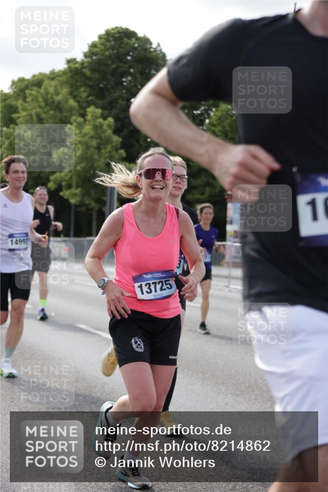 29.06.2025 - hella hamburg halbmarathon Jannik Wohlers http://msf.ph/oto/8214862 29.06.2025 09:49:52 Lombardsbrücke 1615, 1675, 1688, 1803, 2415, 2568, 2826, 3332, 4398, 4823, 5248, 5409, 5436, 5791, 5803, 6704, 7774, 8450, 9017, 9294, 9302, 9365, 9711, 10894, 11767, 12292, 12335, 12540, 12554, 12895, 13725, 14691, 14992, 15225, 15257, 15336, 15435, 15521, 16648, 16697, 17425, 17620, 17973, 18154, 18275, 18276, 18464, 19229 meine-sportfotos.de