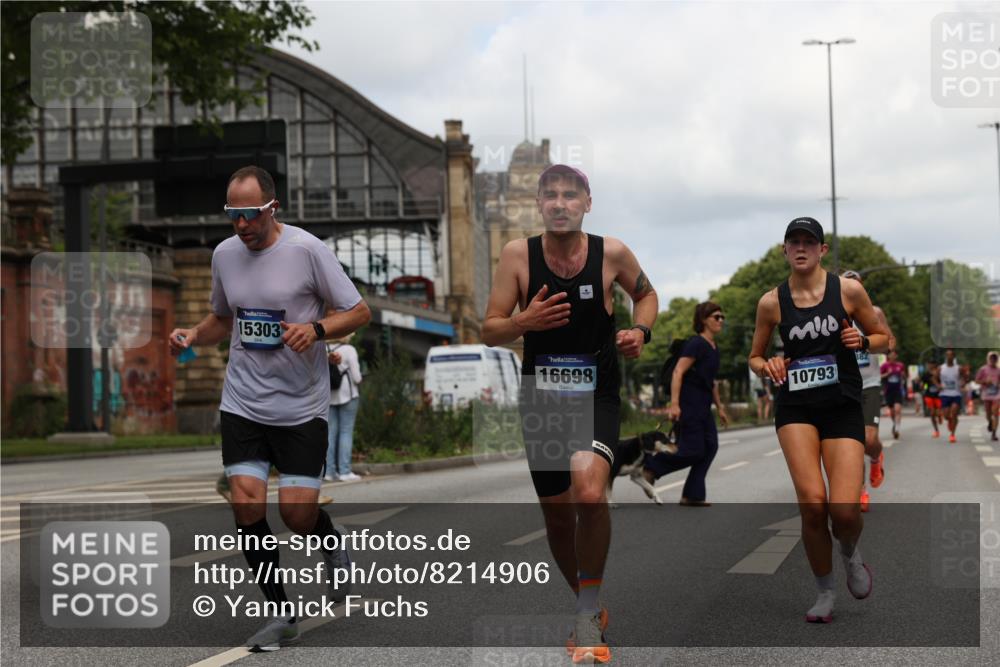29.06.2025 - hella hamburg halbmarathon Yannick Fuchs http://msf.ph/oto/8214906 29.06.2025 10:32:40 20KM 1042, 1615, 1688, 3480, 3530, 7152, 7154, 7229, 7743, 8002, 8571, 9171, 9643, 10793, 11952, 13595, 13900, 14274, 14992, 15303, 15382, 15888, 16698, 17726, 18193, 18276, 18277, 18529, 18584, 18723 meine-sportfotos.de