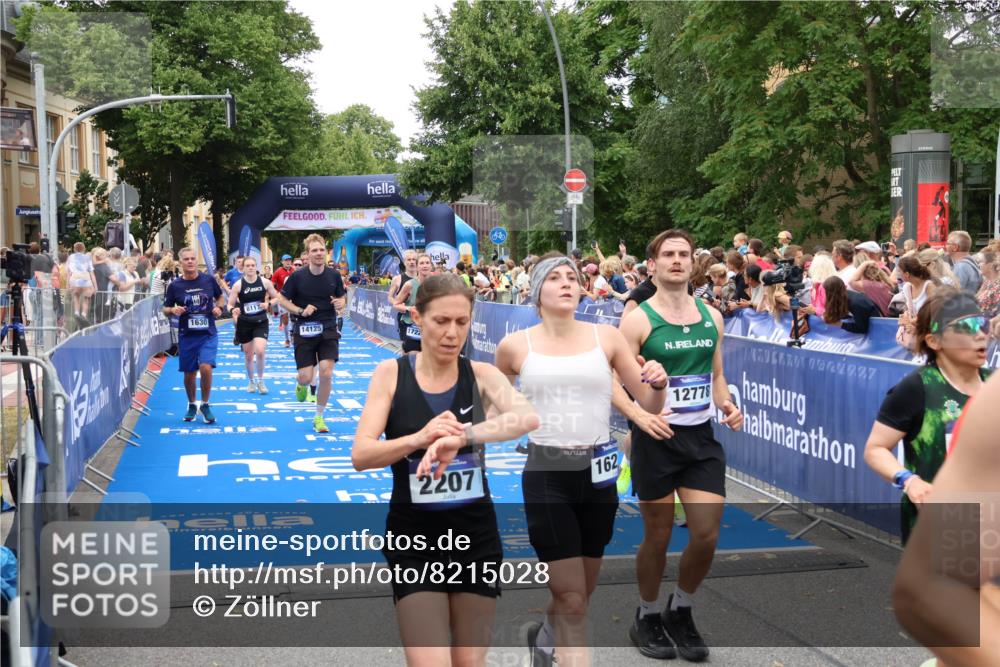 29.06.2025 - hella hamburg halbmarathon Zöllner http://msf.ph/oto/8215028 29.06.2025 10:51:06 Ziel 1630, 2207, 4077, 4816, 8117, 8261, 8508, 8704, 10215, 10508, 10603, 12778, 13008, 14125, 16285, 17221, 17384, 18066, 18350 meine-sportfotos.de