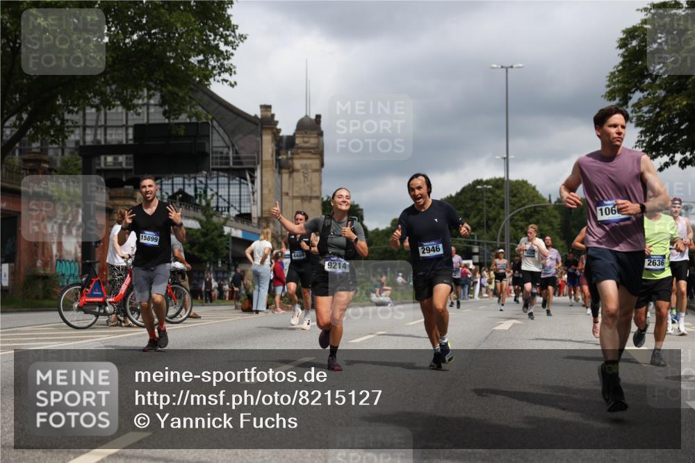 29.06.2025 - hella hamburg halbmarathon Yannick Fuchs http://msf.ph/oto/8215127 29.06.2025 10:45:34 20KM 1335, 2636, 2718, 2823, 2946, 4033, 4297, 4404, 4839, 4967, 5087, 5336, 5600, 5820, 6776, 7224, 7786, 7943, 8413, 8856, 8930, 8989, 9074, 9214, 9476, 9656, 9739, 9793, 9869, 9959, 10057, 10667, 10691, 10868, 11124, 11625, 12224, 12450, 13403, 13707, 13726, 13799, 14012, 14248, 14458, 14865, 14994, 15426, 15496, 15643, 15899, 16666, 17033, 17131, 17530, 17682, 17962, 17978, 18019, 18820, 19020, 19053 meine-sportfotos.de