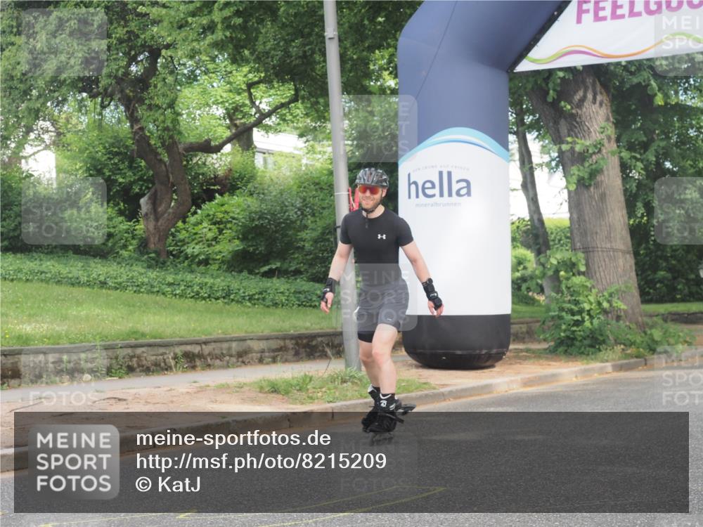29.06.2025 - hella hamburg halbmarathon KatJ http://msf.ph/oto/8215209 29.06.2025 09:35:55 Zwischen KM18-KM19  meine-sportfotos.de