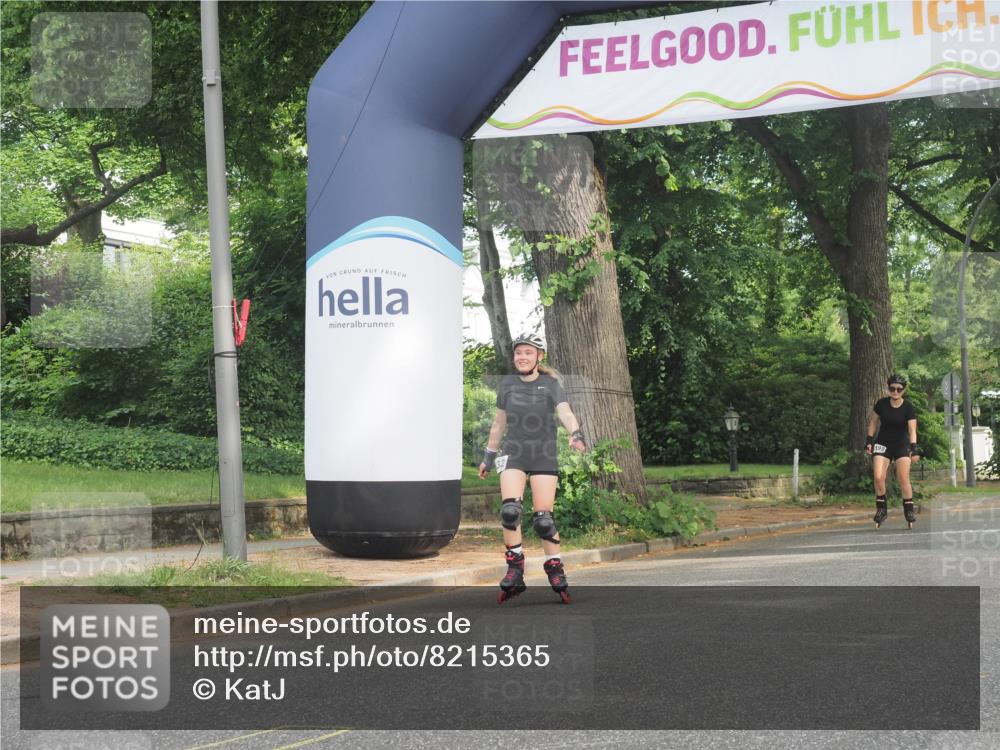 29.06.2025 - hella hamburg halbmarathon KatJ http://msf.ph/oto/8215365 29.06.2025 09:35:57 Zwischen KM18-KM19  meine-sportfotos.de