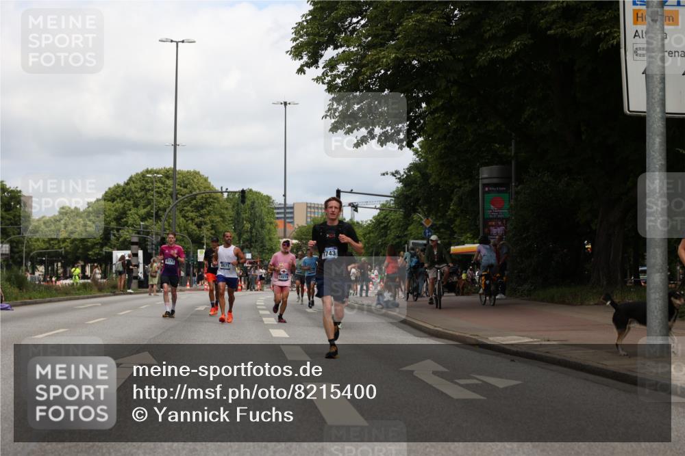 29.06.2025 - hella hamburg halbmarathon Yannick Fuchs http://msf.ph/oto/8215400 29.06.2025 10:32:43 20KM 1042, 1615, 1688, 3480, 3530, 7152, 7154, 7229, 7743, 8002, 8571, 9171, 9643, 10793, 11952, 13595, 13900, 14274, 14688, 14992, 15303, 15382, 15888, 16698, 17726, 18276, 18277, 18529, 18584, 18723 meine-sportfotos.de