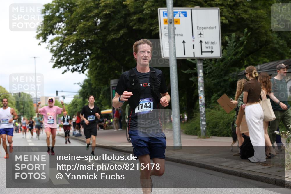 29.06.2025 - hella hamburg halbmarathon Yannick Fuchs http://msf.ph/oto/8215478 29.06.2025 10:32:46 20KM 1042, 1615, 1688, 1710, 2745, 3530, 7152, 7154, 7229, 7743, 8002, 8571, 9171, 9643, 10793, 11952, 13900, 14274, 14688, 14992, 15303, 15382, 16698, 18276, 18277, 18529, 18584, 18723 meine-sportfotos.de