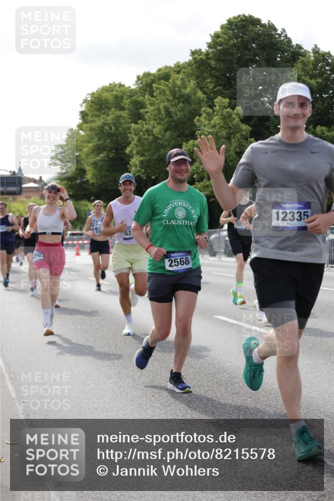 29.06.2025 - hella hamburg halbmarathon Jannik Wohlers http://msf.ph/oto/8215578 29.06.2025 09:49:55 Lombardsbrücke 1675, 1688, 1803, 2568, 2826, 3332, 4398, 4823, 5409, 5436, 5791, 5803, 6649, 6704, 7774, 8450, 9017, 9302, 9365, 9711, 10218, 10894, 11619, 11767, 12292, 12335, 12540, 12554, 12895, 13725, 14691, 14992, 15225, 15257, 15336, 15435, 15493, 15521, 16648, 16697, 17425, 17620, 17632, 17973, 18154, 18275, 18276, 19116, 19229 meine-sportfotos.de