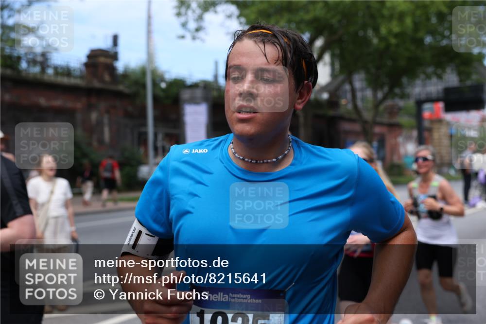 29.06.2025 - hella hamburg halbmarathon Yannick Fuchs http://msf.ph/oto/8215641 29.06.2025 11:23:37 20KM 1025, 1305, 1395, 1534, 2325, 2588, 2744, 3358, 3430, 3708, 3752, 3753, 3765, 4111, 4314, 4580, 5223, 5343, 5561, 5825, 5965, 6034, 6103, 6195, 6570, 6746, 8187, 8717, 8855, 9183, 9927, 10336, 10921, 11168, 11415, 11783, 11984, 12073, 12126, 14000, 14099, 14433, 14439, 14644, 14918, 15409, 15739, 15847, 15853, 16115, 16143, 16383, 17742, 18369, 18706, 18860 meine-sportfotos.de