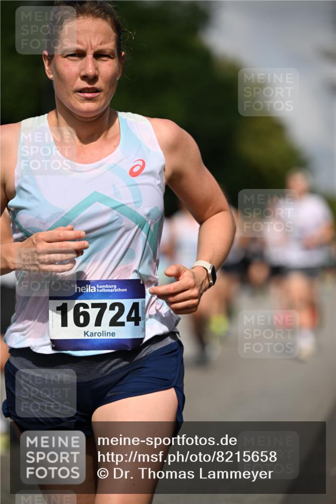 29.06.2025 - hella hamburg halbmarathon Dr. Thomas Lammeyer http://msf.ph/oto/8215658 29.06.2025 09:49:15 Kennedybrücke 57, 1686, 1707, 1894, 2525, 4463, 4812, 5187, 5550, 6495, 6878, 7055, 7186, 7880, 7965, 8062, 9345, 10453, 10484, 10876, 11199 meine-sportfotos.de