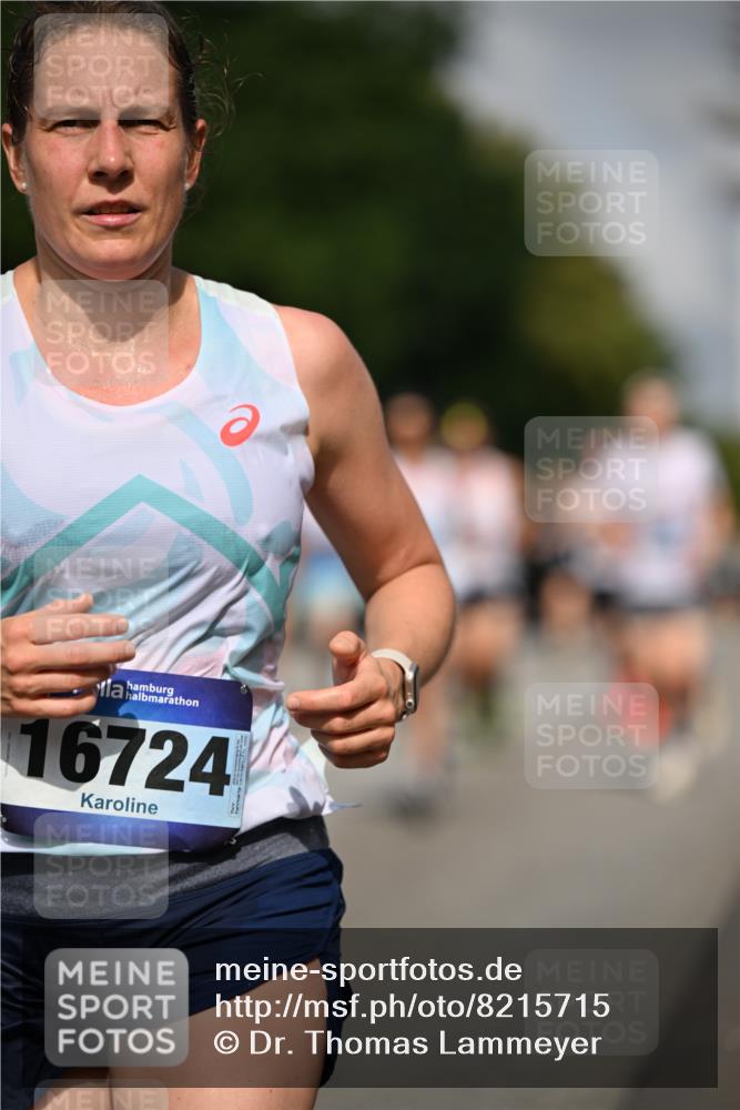 29.06.2025 - hella hamburg halbmarathon Dr. Thomas Lammeyer http://msf.ph/oto/8215715 29.06.2025 09:49:15 Kennedybrücke 57, 1686, 1707, 1894, 2525, 4463, 4812, 5187, 5550, 6495, 6878, 7055, 7186, 7880, 7965, 8062, 9345, 10453, 10484, 10876, 11199 meine-sportfotos.de