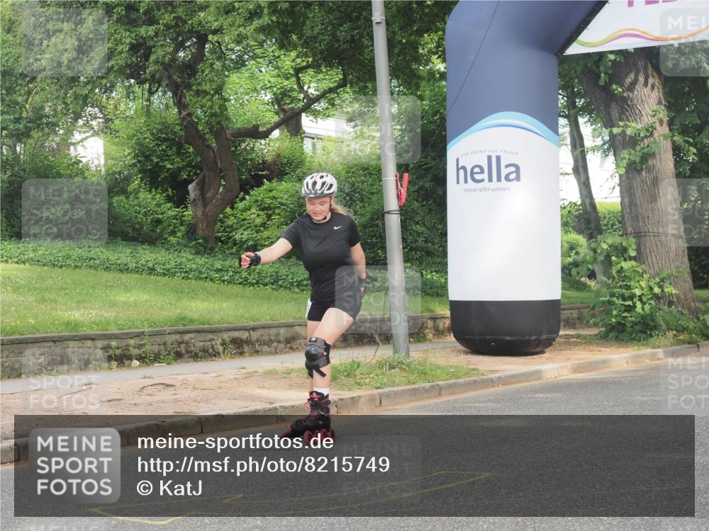 29.06.2025 - hella hamburg halbmarathon KatJ http://msf.ph/oto/8215749 29.06.2025 09:35:58 Zwischen KM18-KM19  meine-sportfotos.de