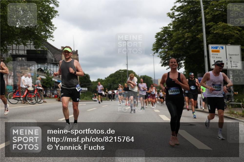 29.06.2025 - hella hamburg halbmarathon Yannick Fuchs http://msf.ph/oto/8215764 29.06.2025 10:45:37 20KM 1335, 2364, 2396, 2636, 2670, 2718, 2818, 2823, 2946, 4033, 4297, 4404, 4839, 4967, 5087, 5102, 5820, 6776, 7224, 7786, 7943, 8413, 8856, 8930, 9074, 9214, 9476, 9656, 9739, 9793, 9869, 9959, 10667, 10691, 10868, 11124, 11625, 11791, 12224, 12450, 13403, 13707, 13726, 13799, 14012, 14248, 14458, 14865, 14994, 15426, 15496, 15643, 15899, 16666, 17033, 17131, 17530, 17682, 17815, 17962, 17978, 18019, 18820, 18869, 19020, 19053 meine-sportfotos.de