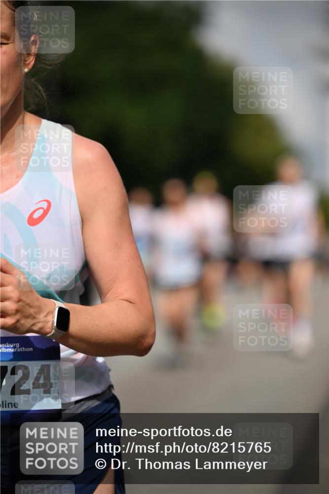 29.06.2025 - hella hamburg halbmarathon Dr. Thomas Lammeyer http://msf.ph/oto/8215765 29.06.2025 09:49:15 Kennedybrücke 57, 1686, 1707, 1894, 2525, 4463, 4812, 5187, 5550, 6495, 6878, 7055, 7186, 7880, 7965, 8062, 9345, 10453, 10484, 10876, 11199 meine-sportfotos.de