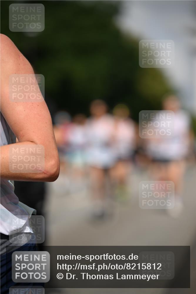 29.06.2025 - hella hamburg halbmarathon Dr. Thomas Lammeyer http://msf.ph/oto/8215812 29.06.2025 09:49:15 Kennedybrücke 57, 1686, 1707, 1894, 2525, 4463, 4812, 5187, 5550, 6495, 6878, 7055, 7186, 7880, 7965, 8062, 9345, 10453, 10484, 10876, 11199 meine-sportfotos.de