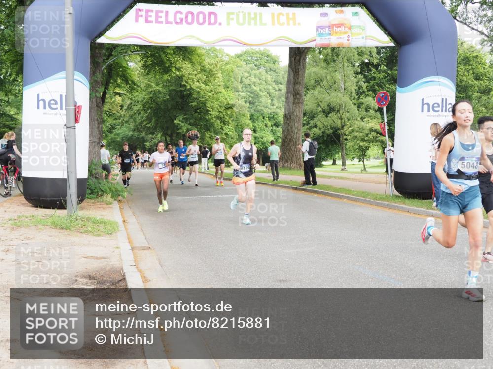 29.06.2025 - hella hamburg halbmarathon MichiJ http://msf.ph/oto/8215881 29.06.2025 10:23:38 Zwischen KM18-KM19 57, 4477, 5048, 5152, 9519, 11661, 14069, 17489 meine-sportfotos.de