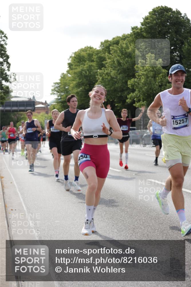 29.06.2025 - hella hamburg halbmarathon Jannik Wohlers http://msf.ph/oto/8216036 29.06.2025 09:49:56 Lombardsbrücke 1675, 1688, 1803, 2568, 2826, 3332, 4398, 4823, 5409, 5436, 5791, 5803, 6458, 6649, 6704, 7774, 8450, 9017, 9116, 9302, 9365, 9711, 10218, 10894, 11379, 11619, 11767, 12292, 12335, 12540, 12554, 12895, 13725, 14691, 14992, 15225, 15257, 15336, 15435, 15493, 15521, 16648, 16697, 16992, 17425, 17620, 17632, 18154, 18275, 18276, 19116, 19229 meine-sportfotos.de