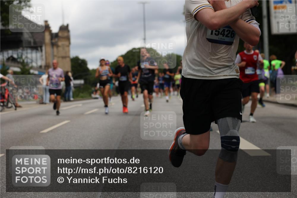 29.06.2025 - hella hamburg halbmarathon Yannick Fuchs http://msf.ph/oto/8216120 29.06.2025 10:45:40 20KM 1335, 2364, 2396, 2636, 2670, 2718, 2818, 2823, 2946, 4033, 4297, 4404, 4814, 4839, 4967, 5008, 5087, 5102, 5820, 6286, 6657, 6776, 7224, 7786, 8371, 8413, 8710, 8856, 8930, 9074, 9214, 9476, 9656, 9739, 9793, 9869, 9959, 10667, 10868, 11124, 11625, 11791, 12224, 12450, 13015, 13403, 13707, 13726, 13792, 13799, 14012, 14248, 14865, 14994, 15426, 15496, 15643, 15899, 16666, 17033, 17131, 17530, 17682, 17815, 17962, 17978, 18019, 18475, 18820, 18869, 19020, 19053 meine-sportfotos.de