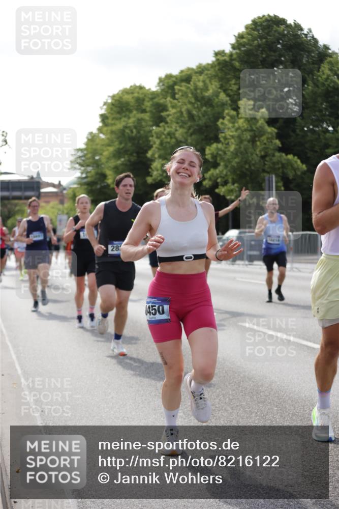 29.06.2025 - hella hamburg halbmarathon Jannik Wohlers http://msf.ph/oto/8216122 29.06.2025 09:49:57 Lombardsbrücke 1675, 1688, 1803, 1882, 2568, 2826, 3332, 4398, 4823, 5409, 5436, 5745, 5791, 5803, 6458, 6529, 6649, 6704, 7774, 8450, 9017, 9116, 9302, 9365, 9711, 10218, 11379, 11491, 11619, 11767, 12292, 12335, 12540, 12554, 12895, 13725, 14992, 15225, 15257, 15336, 15435, 15493, 15521, 16648, 16697, 16992, 17425, 17620, 17632, 18154, 18275, 18276, 19116, 19229 meine-sportfotos.de
