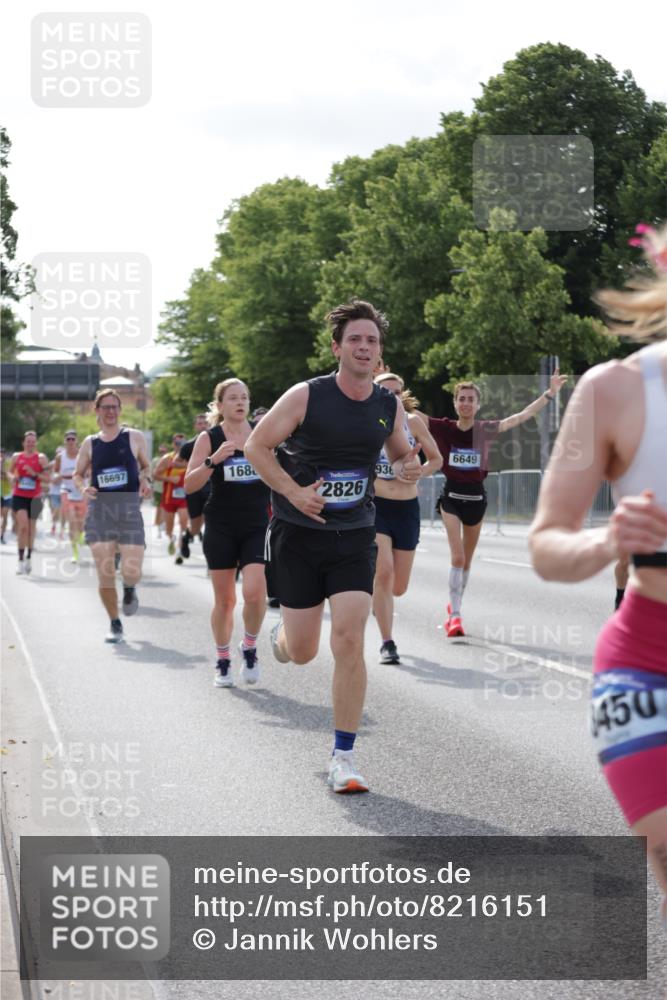 29.06.2025 - hella hamburg halbmarathon Jannik Wohlers http://msf.ph/oto/8216151 29.06.2025 09:49:57 Lombardsbrücke 1675, 1688, 1803, 1882, 2568, 2826, 3332, 4398, 4823, 5409, 5436, 5745, 5791, 5803, 6458, 6529, 6649, 6704, 7774, 8450, 9017, 9116, 9302, 9365, 9711, 10218, 11379, 11491, 11619, 11767, 12292, 12335, 12540, 12554, 12895, 13725, 14992, 15225, 15257, 15336, 15435, 15493, 15521, 16648, 16697, 16992, 17425, 17620, 17632, 18154, 18275, 18276, 19116, 19229 meine-sportfotos.de