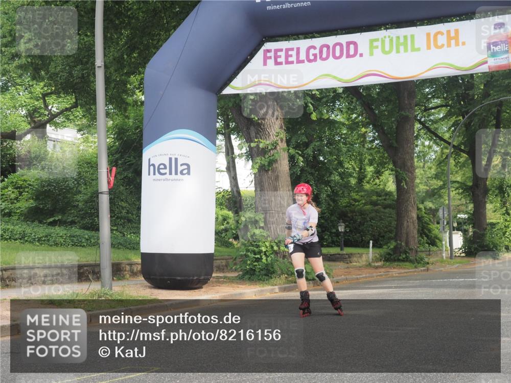 29.06.2025 - hella hamburg halbmarathon KatJ http://msf.ph/oto/8216156 29.06.2025 09:36:01 Zwischen KM18-KM19  meine-sportfotos.de