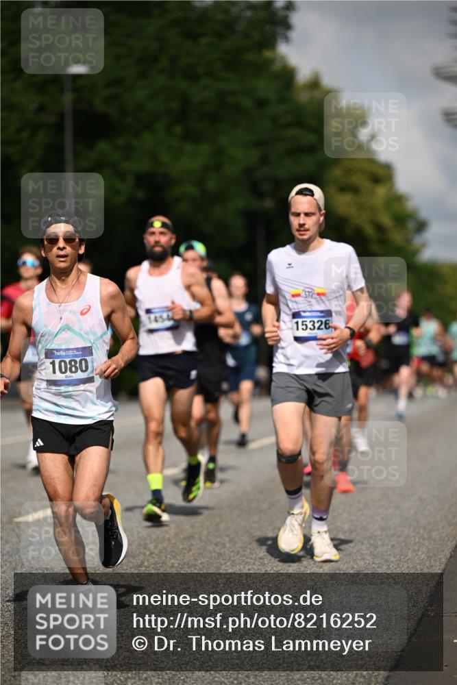 29.06.2025 - hella hamburg halbmarathon Dr. Thomas Lammeyer http://msf.ph/oto/8216252 29.06.2025 09:49:17 Kennedybrücke 57, 1686, 1707, 1894, 2525, 4463, 4812, 5187, 5550, 6169, 6495, 6878, 7055, 7186, 7845, 7880, 7965, 8062, 9345, 10453, 10484, 10876, 11199 meine-sportfotos.de
