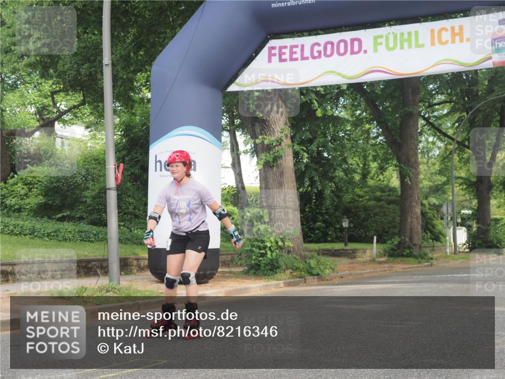29.06.2025 - hella hamburg halbmarathon KatJ http://msf.ph/oto/8216346 29.06.2025 09:36:02 Zwischen KM18-KM19  meine-sportfotos.de