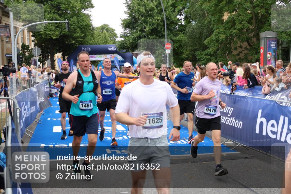 29.06.2025 - hella hamburg halbmarathon Zöllner http://msf.ph/oto/8216352 29.06.2025 10:51:23 Ziel 1461, 1817, 2364, 2411, 2636, 2718, 4814, 6657, 6776, 8316, 8930, 8989, 9214, 9476, 10480, 10667, 11124, 11512, 12016, 13047, 14865, 14994, 16357, 18019, 18489 meine-sportfotos.de