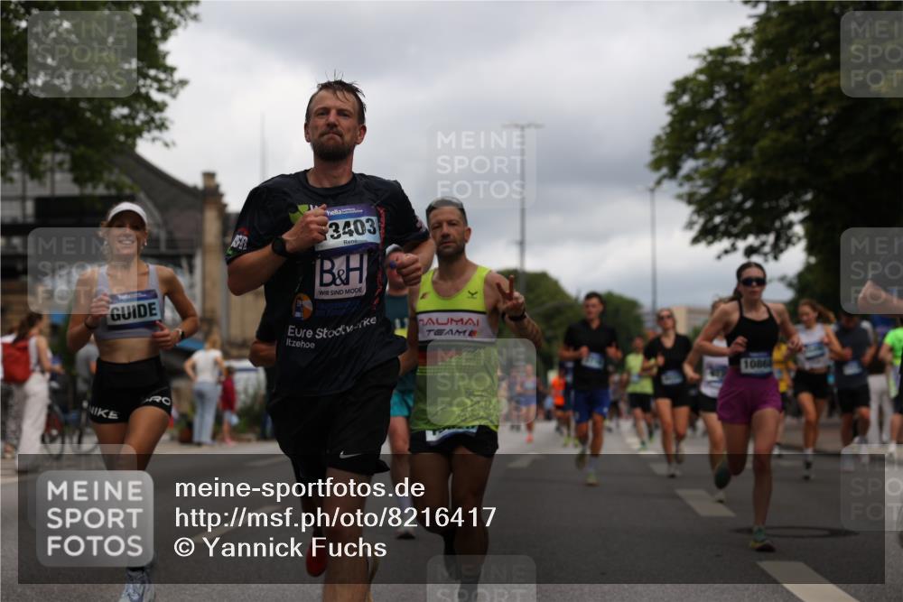 29.06.2025 - hella hamburg halbmarathon Yannick Fuchs http://msf.ph/oto/8216417 29.06.2025 10:45:43 20KM 2364, 2396, 2397, 2636, 2670, 2718, 2818, 2823, 2946, 4033, 4297, 4404, 4814, 4839, 4967, 5008, 5087, 5102, 6286, 6657, 6776, 7224, 7786, 8371, 8413, 8710, 8856, 9074, 9214, 9476, 9656, 9739, 9793, 9869, 9959, 10868, 11791, 12224, 12450, 12580, 13015, 13403, 13707, 13726, 13792, 13799, 14012, 14248, 14865, 14994, 15356, 15426, 15496, 15643, 15899, 16666, 17033, 17131, 17530, 17682, 17815, 17962, 17978, 17997, 18019, 18475, 18820, 18869, 18982, 19020 meine-sportfotos.de
