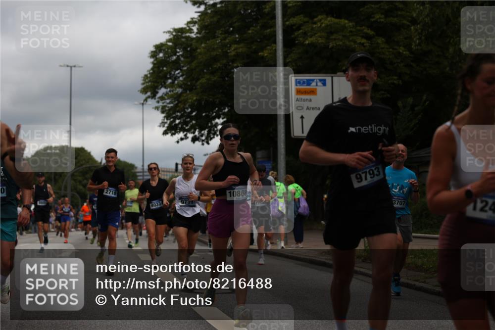 29.06.2025 - hella hamburg halbmarathon Yannick Fuchs http://msf.ph/oto/8216488 29.06.2025 10:45:44 20KM 2364, 2396, 2397, 2670, 2718, 2818, 2823, 4033, 4297, 4404, 4814, 4839, 4967, 5008, 5087, 5102, 6286, 6657, 6776, 7224, 7786, 8371, 8413, 8710, 8856, 9074, 9476, 9656, 9739, 9793, 9869, 10868, 11791, 12224, 12450, 12580, 13015, 13403, 13707, 13726, 13792, 13799, 14012, 14248, 14865, 14994, 15356, 15426, 15496, 15643, 15727, 15831, 15899, 16666, 17033, 17131, 17530, 17682, 17815, 17962, 17978, 17997, 18019, 18475, 18820, 18869, 18982, 19020 meine-sportfotos.de
