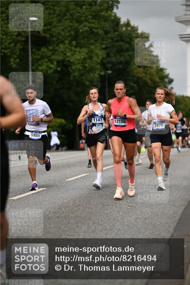 29.06.2025 - hella hamburg halbmarathon Dr. Thomas Lammeyer http://msf.ph/oto/8216494 29.06.2025 10:12:48 Kennedybrücke 1147, 1188, 2427, 2978, 4859, 5100, 5885, 6590, 6674, 6918, 7198, 7348, 7453, 9457, 9616, 9718, 9823, 9951, 9958, 9966, 10092, 10609, 10857 meine-sportfotos.de