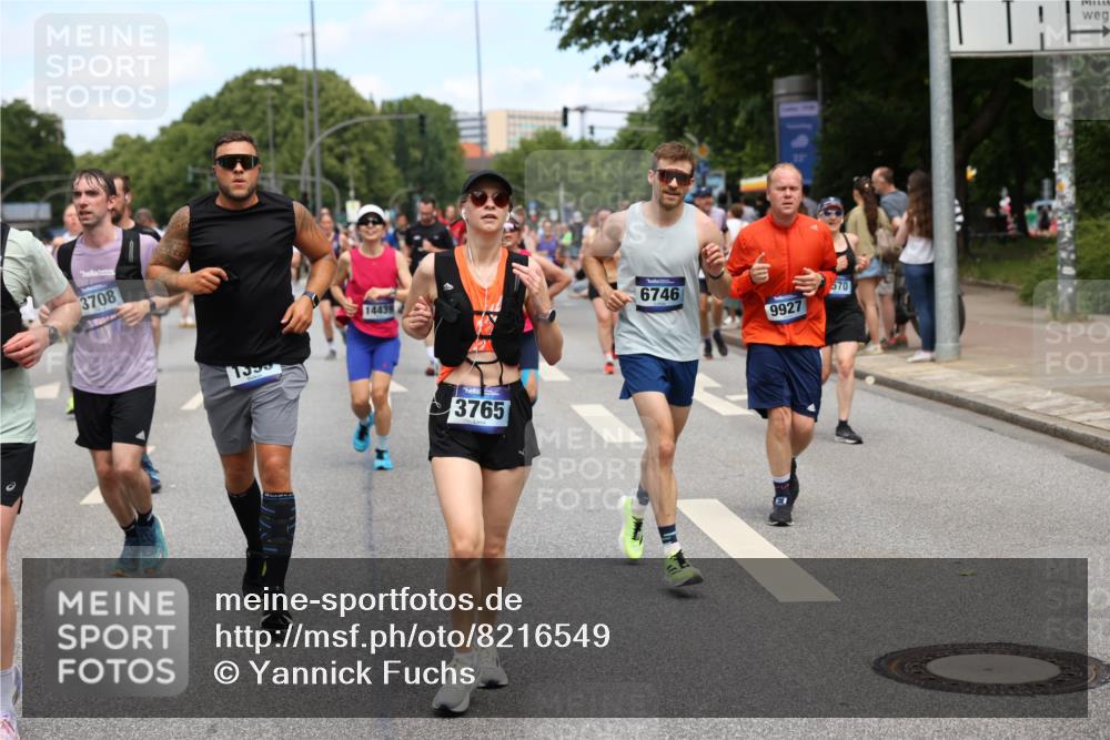 29.06.2025 - hella hamburg halbmarathon Yannick Fuchs http://msf.ph/oto/8216549 29.06.2025 11:23:41 20KM 1025, 1305, 1395, 1534, 2325, 2588, 2744, 3358, 3430, 3708, 3752, 3765, 4111, 4580, 5223, 5343, 5825, 6034, 6103, 6195, 6570, 6746, 6956, 8187, 8717, 9183, 9927, 10336, 11415, 11783, 11984, 12073, 12126, 14000, 14099, 14433, 14439, 14644, 14918, 15409, 15739, 15847, 15853, 16001, 16143, 16383, 17742, 18369, 18706, 18860, 18883 meine-sportfotos.de